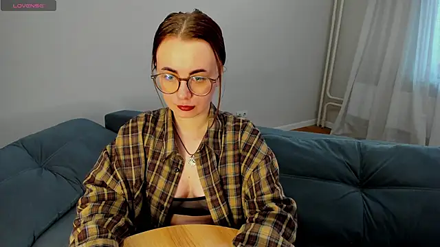 Snapshot of MewStella chatting on 15, 4, 2026 MewStella online show from 15, 4, 2026