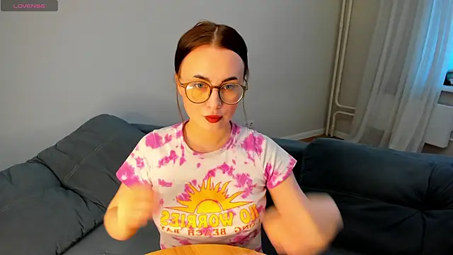 Snapshot of MewStella chatting on 25, 4, 2026 MewStella online show from 25, 4, 2026