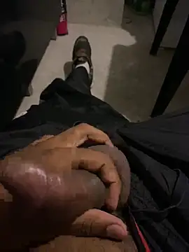 Snapshot of Preto_Diamamte chatting on 22, 10, 2025 Preto Diamamte online show from 22, 10, 2025