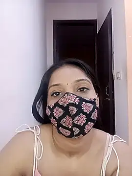 Snapshot of Cute_Rakhi8 chatting on 17, 7, 2026 Cute Rakhi8 online show from 17, 7, 2026