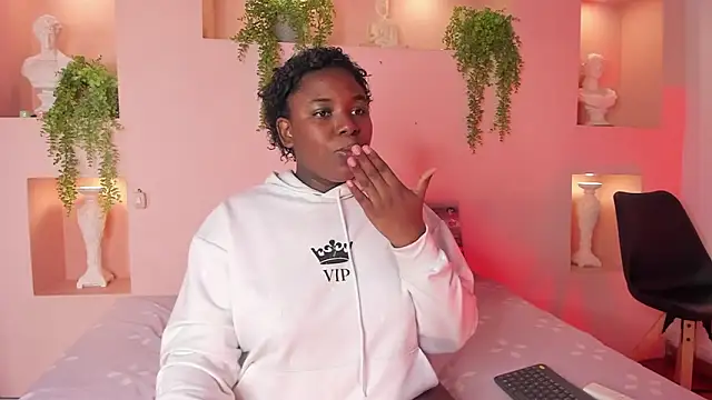 NanyMoreno online show from 12, 1, 2026