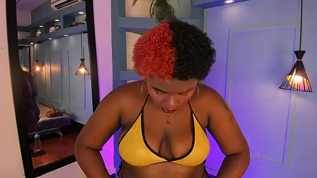 NanyMoreno online show from 13, 4, 2026