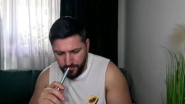 Snapshot of Gold_Alpha_Boy chatting on 18, 4, 2026 Gold Alpha Boy online show from 18, 4, 2026