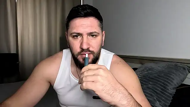 Snapshot of Gold_Alpha_Boy chatting on 25, 4, 2026 Gold Alpha Boy online show from 25, 4, 2026