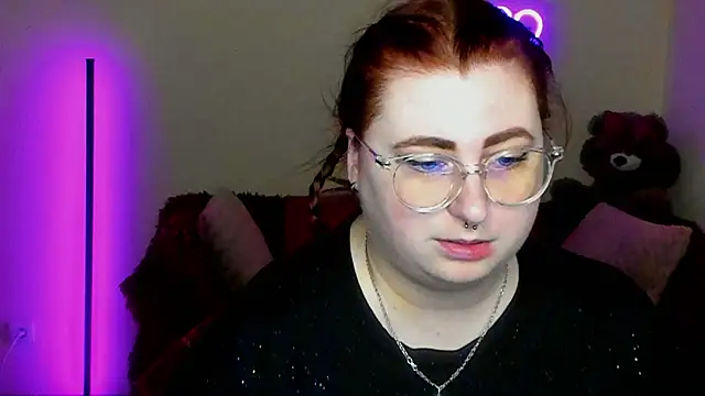 Alicia love00 online show from 17, 4, 2026