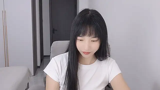 Lisa-3333 online show from 11, 9, 2025