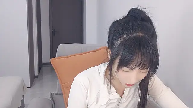 Lisa-3333 online show from 11, 11, 2025