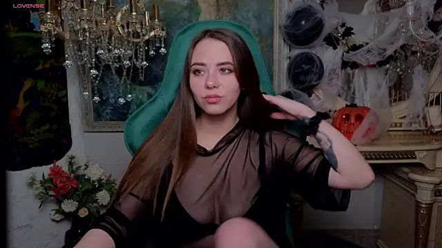 IvoryWood  online show from 21, 10, 2025