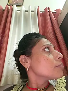 ISHANI-SINGH online show from 5, 12, 2025