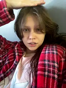 Snapshot of Lunliss chatting on 24, 9, 2025 Lunliss online show from 24, 9, 2025