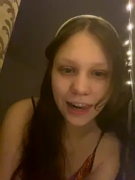 Lunliss online show from 3, 12, 2025