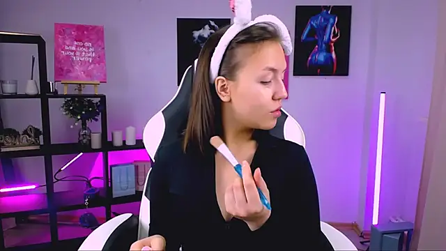 CindySparkl online show from 5, 11, 2025