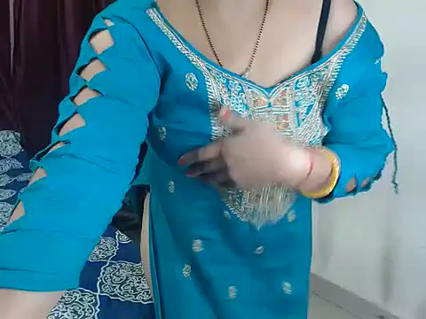 Snapshot of Hot_anika_ chatting on 14, 6, 2026 Hot anika online show from 14, 6, 2026