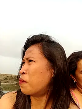 PINAYSQUIRTPUSSYHOLE online show from 11, 4, 2026