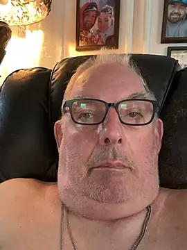 CharlieWeaver22 online show from 27, 6, 2026