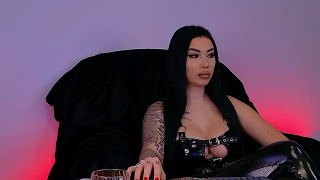 Snapshot of VanessaColby chatting on 7, 2, 2026 VanessaColby online show from 7, 2, 2026