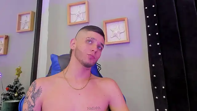 Mathewboy1 online show from 20, 12, 2025