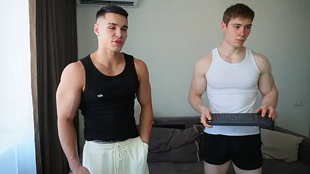 Snapshot of Horny_boyzz chatting on 21, 5, 2026 Horny boyzz online show from 21, 5, 2026