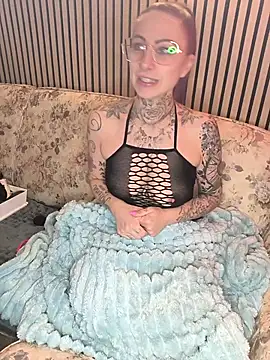 Snapshot of Dirty_Mel chatting on 5, 2, 2026 Dirty Mel online show from 5, 2, 2026