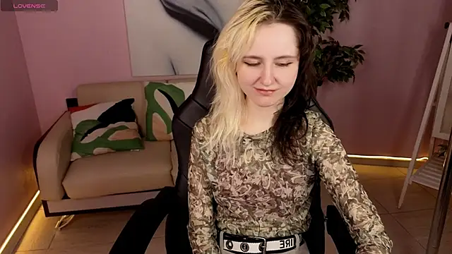 girl next doorr online show from 10, 5, 2026