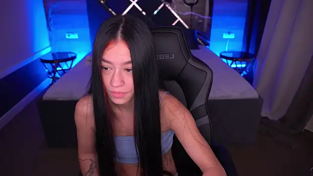 Snapshot of FataleNellie chatting on 22, 10, 2025 FataleNellie online show from 22, 10, 2025