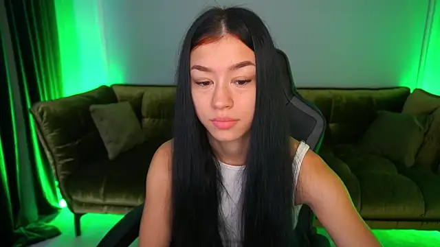 Snapshot of FataleNellie chatting on 29, 10, 2025 FataleNellie online show from 29, 10, 2025