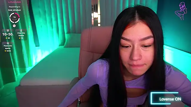 Snapshot of FataleNellie chatting on 21, 11, 2025 FataleNellie online show from 21, 11, 2025