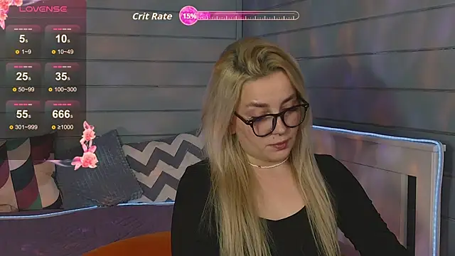 Snapshot of Crystal_Jull chatting on 16, 10, 2025 Crystal Jull online show from 16, 10, 2025