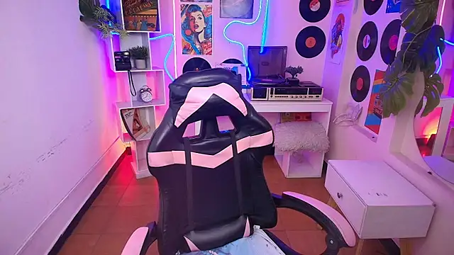 Snapshot of sweety_smilee chatting on 2, 2, 2026 sweety smilee online show from 2, 2, 2026