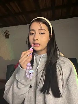 Snapshot of kaori_77 chatting on 2, 12, 2025 kaori 77 online show from 2, 12, 2025