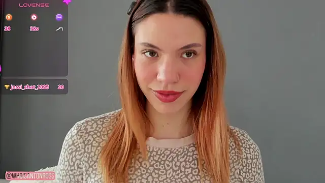 Snapshot of AntonellaaRossii chatting on 17, 10, 2025 AntonellaaRossii online show from 17, 10, 2025