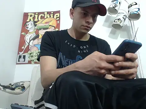 Thomasjons  online show from 9, 11, 2025