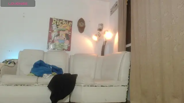Snapshot of Thomasjons_ chatting on 23, 4, 2026 Thomasjons online show from 23, 4, 2026