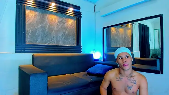 Snapshot of Rick_big chatting on 10, 10, 2025 Rick big online show from 10, 10, 2025