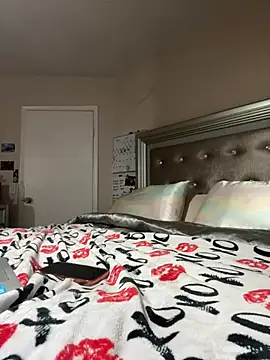 Chicagobabe online show from 11, 4, 2026