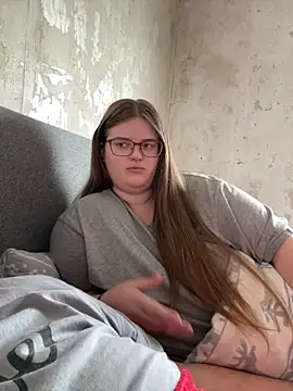 Snapshot of CurvyPaar2 chatting on 18, 2, 2026 CurvyPaar2 online show from 18, 2, 2026