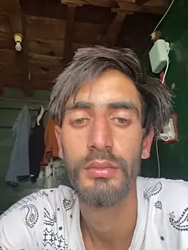 lyath3245 online show from 9, 3, 2026