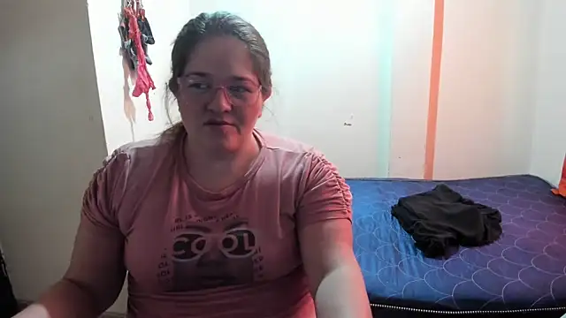 Snapshot of Daphne_girlsex chatting on 3, 10, 2025 Daphne girlsex online show from 3, 10, 2025