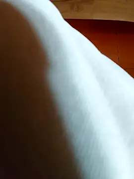 Snapshot of meomeocute chatting on 6, 11, 2025 meomeocute online show from 6, 11, 2025