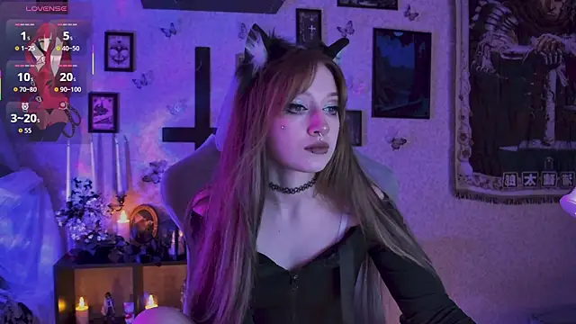 LiliLuna online show from 4, 7, 2026