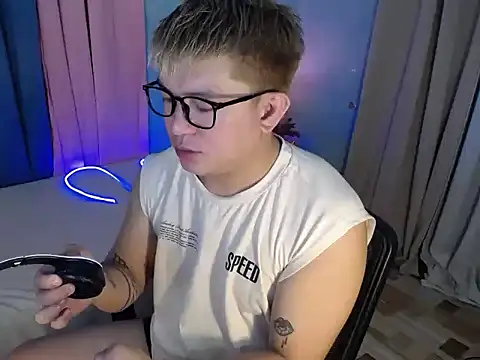 Fuckboii intown online show from 10, 7, 2026