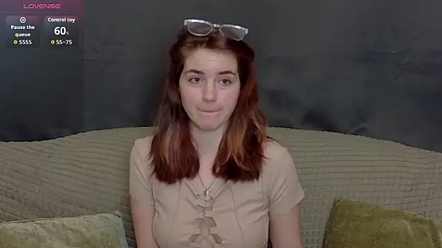 Snapshot of ElzaBlis chatting on 7, 11, 2025 ElzaBlis online show from 7, 11, 2025