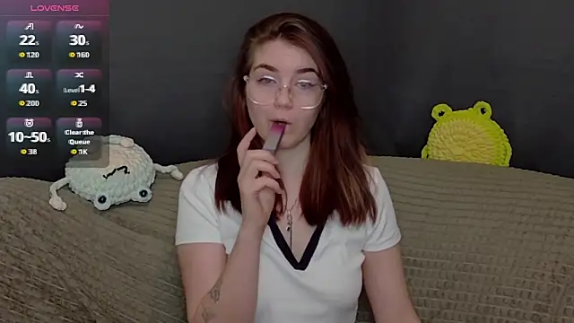 Snapshot of ElzaBlis chatting on 28, 11, 2025 ElzaBlis online show from 28, 11, 2025