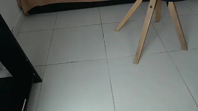 Snapshot of Michellee_20 chatting on 10, 10, 2025 Michellee 20 online show from 10, 10, 2025