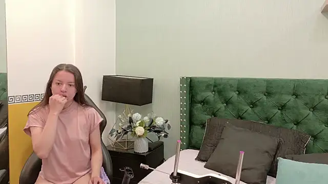 VioletaNova online show from 2, 7, 2026