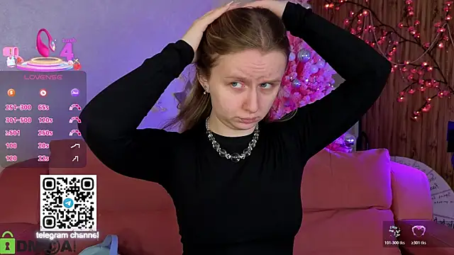 Snapshot of Rina_Panic chatting on 17, 1, 2026 Rina Panic online show from 17, 1, 2026