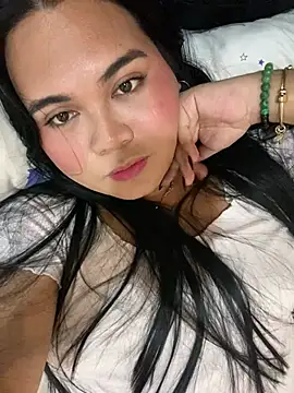 YourThicc bella online show from 16, 2, 2026