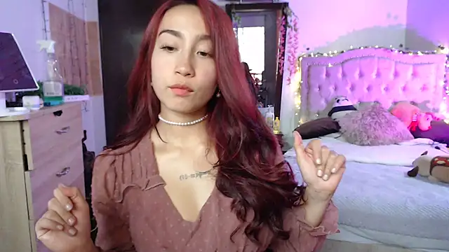 Snapshot of evali16 chatting on 21, 11, 2025 evali16 online show from 21, 11, 2025