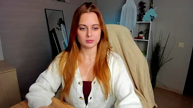 Snapshot of Alice_Wander chatting on 11, 11, 2025 Alice Wander online show from 11, 11, 2025