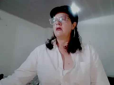 ArdienteBetania online show from 14, 10, 2025